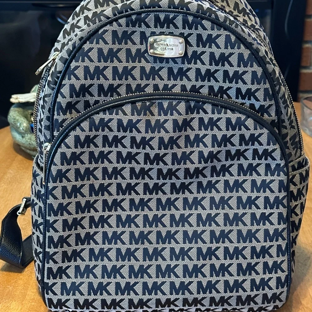 Michael Kors Black Jaquard Signature Canvas with Leather Straps Abbey Backpack